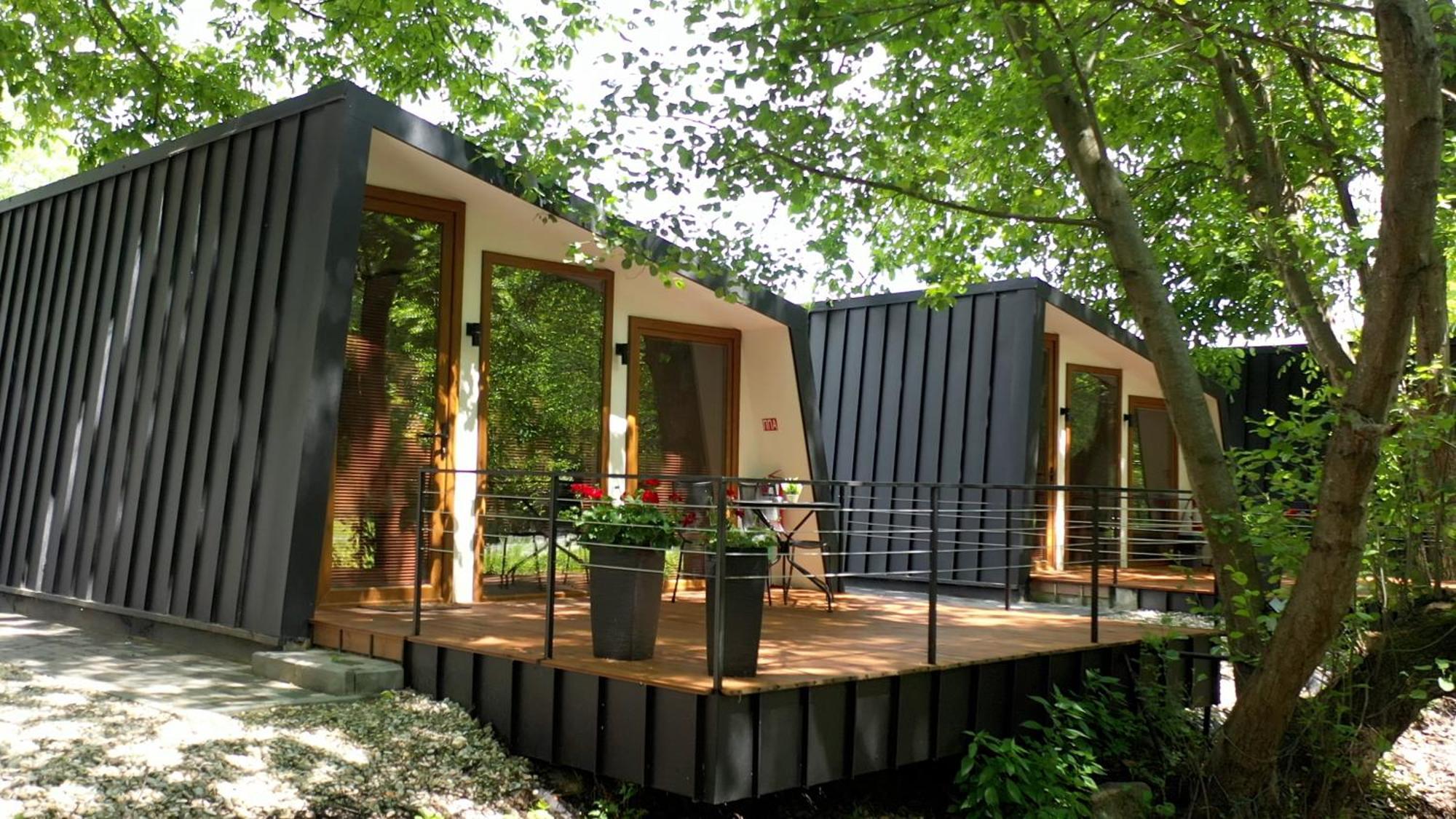 Blisku Do Gradot - Riverfront Luxury Cabins Skopje Eksteriør billede
